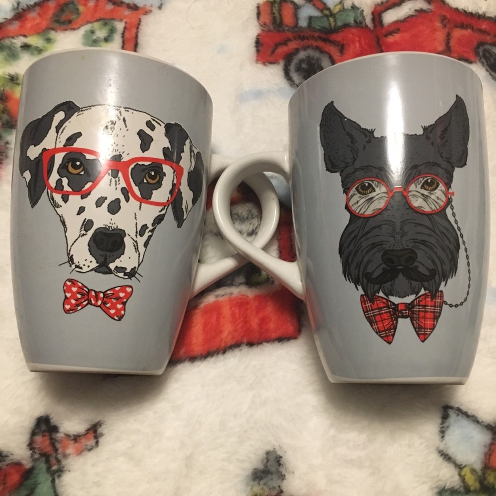 2 dog coffee cups